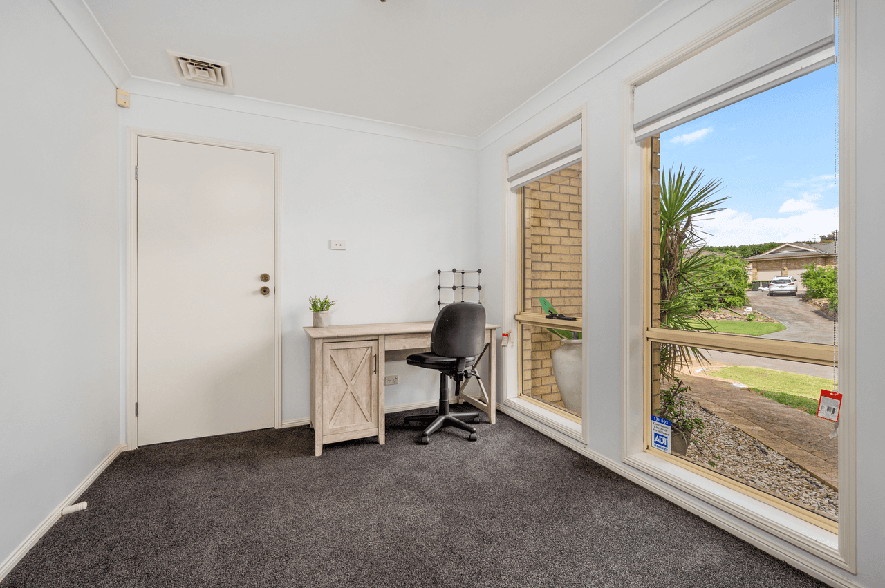 13 Cambewarra Avenue, THORNTON, NSW 2322