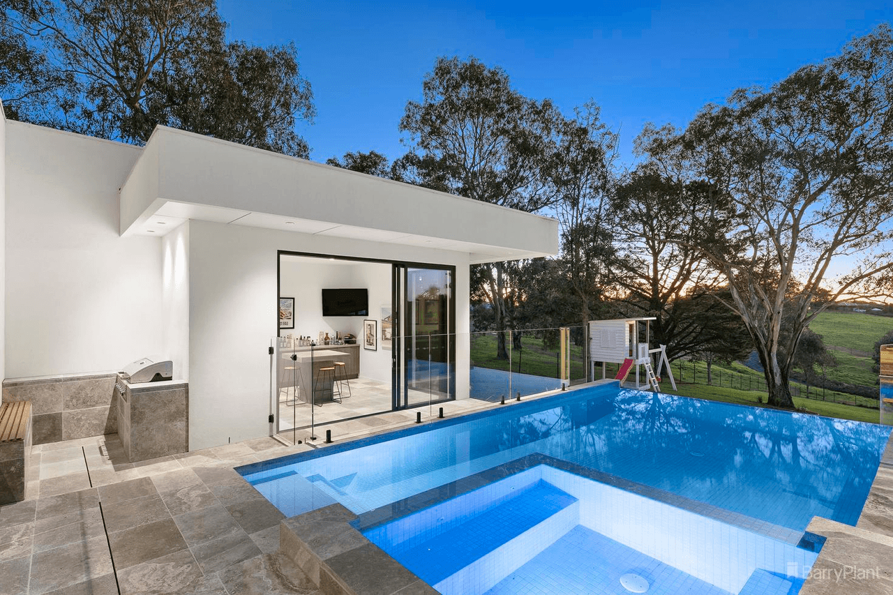 51-53 Newmans Road, TEMPLESTOWE, VIC 3106