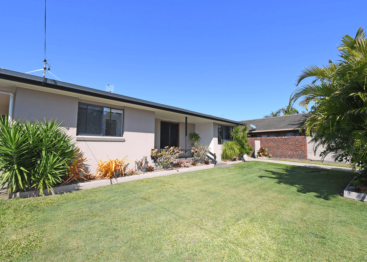 15 TINGIRA Terrace, SCARNESS, QLD 4655