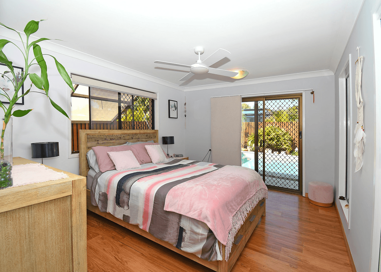 15 TINGIRA Terrace, SCARNESS, QLD 4655