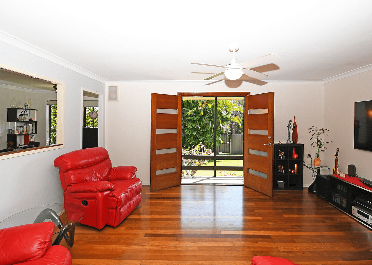 15 TINGIRA Terrace, SCARNESS, QLD 4655