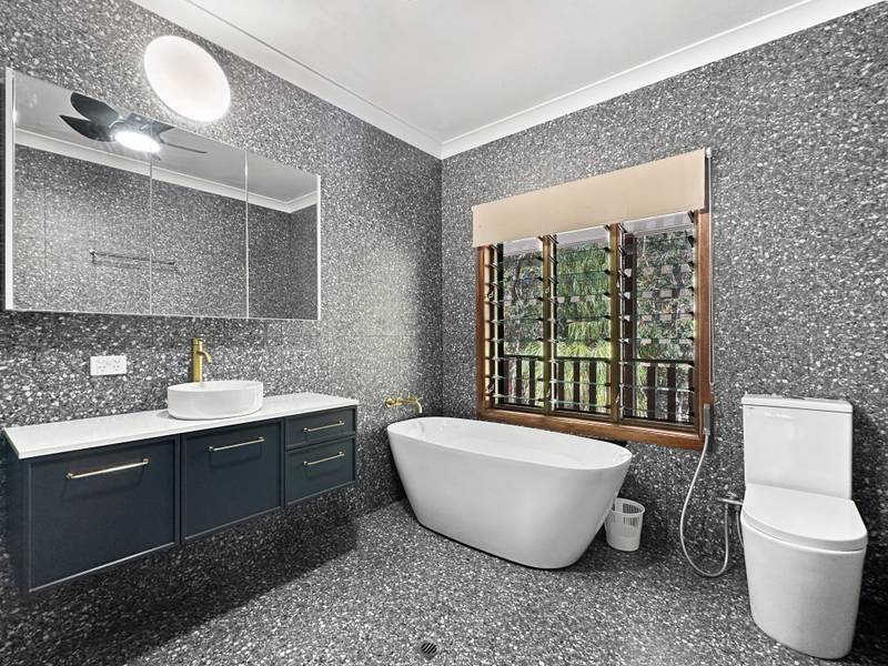 28 Pollard St, Horseshoe Bay, QLD 4819