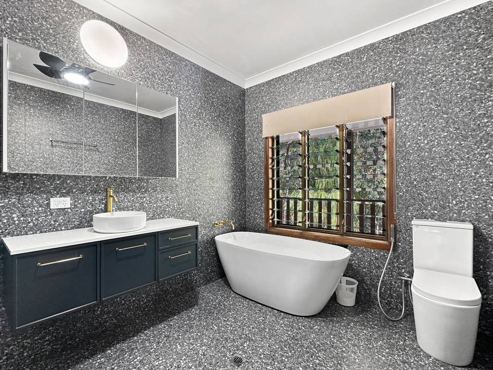 28 Pollard St, Horseshoe Bay, QLD 4819