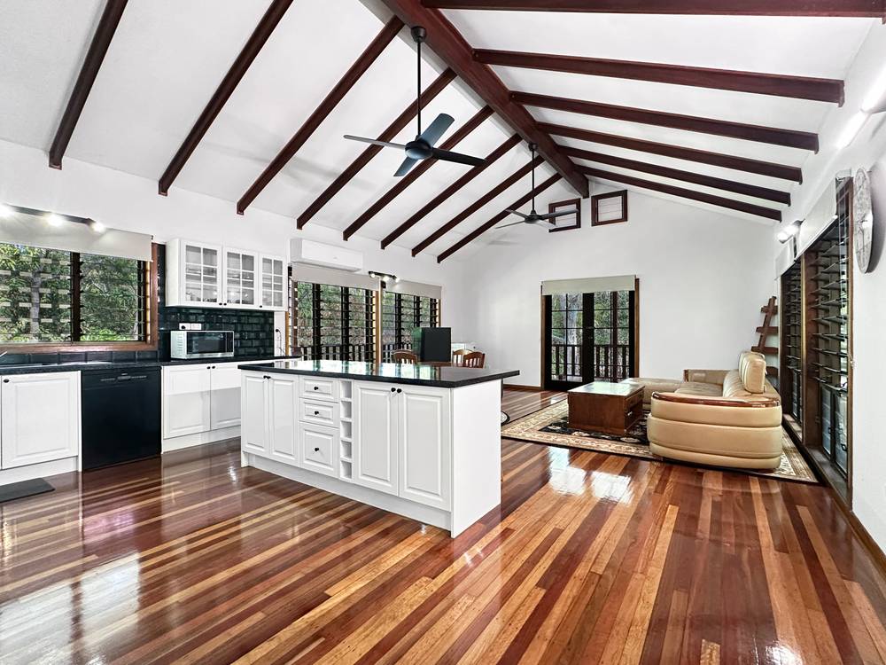 28 Pollard St, Horseshoe Bay, QLD 4819