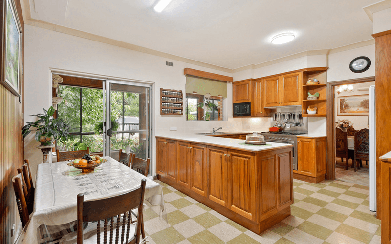 35 Davies Avenue, Springwood, NSW 2777