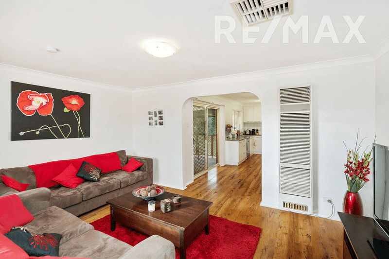 26 Kimba Drive, GLENFIELD PARK, NSW 2650