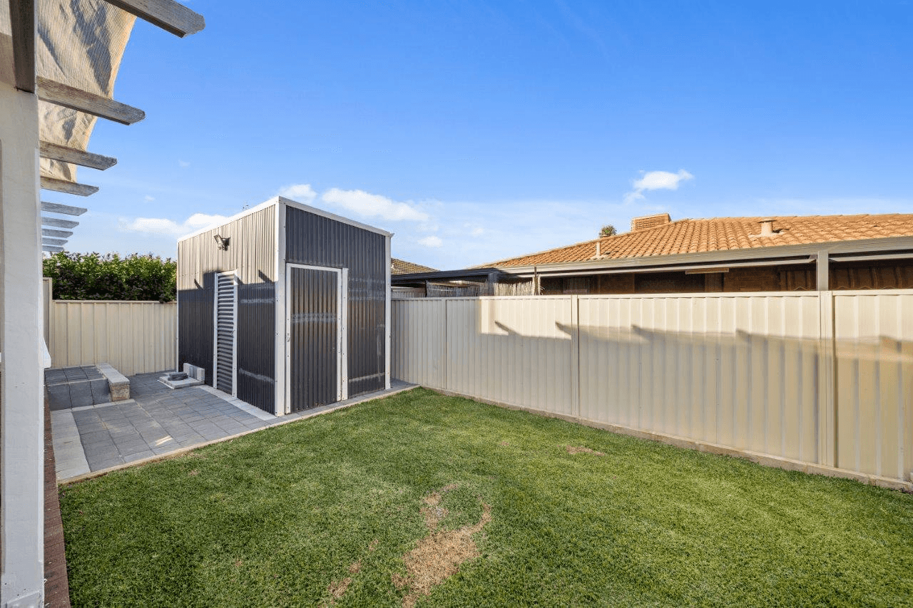 15 ROSETTA Street, BASSENDEAN, WA 6054