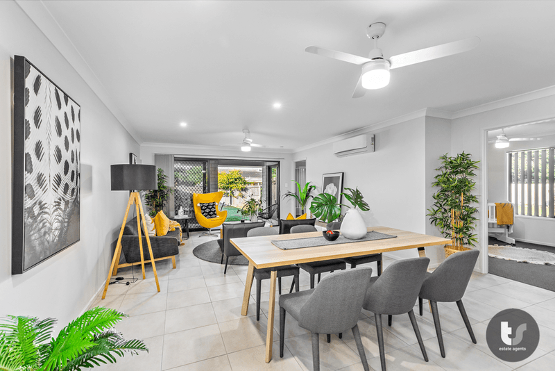 1/297 Colburn Avenue, Victoria Point, QLD 4165