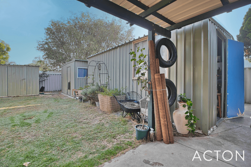 9 Helena Road, COOLOONGUP, WA 6168