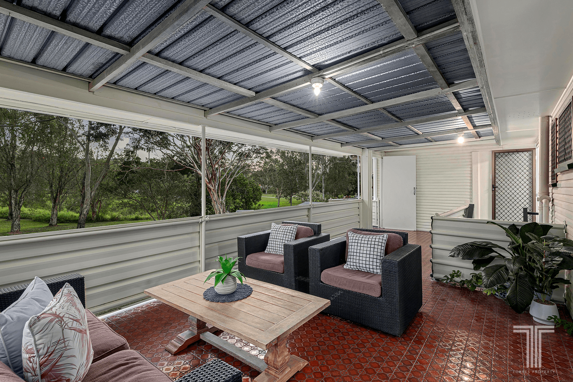 20 Joachim Street, Holland Park West, QLD 4121