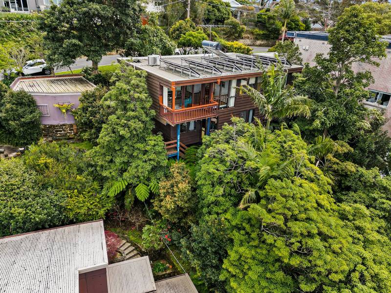 10 Molong Road, GYMEA BAY, NSW 2227