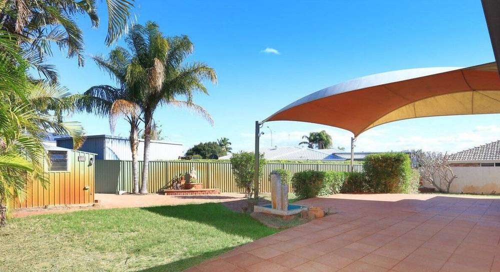 36 Sunbird Avenue, PARADISE POINT, QLD 4216