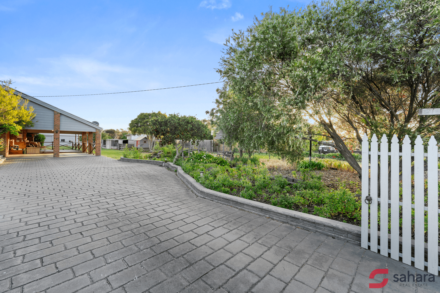 30 Flinders Street, LITTLE RIVER, VIC 3211