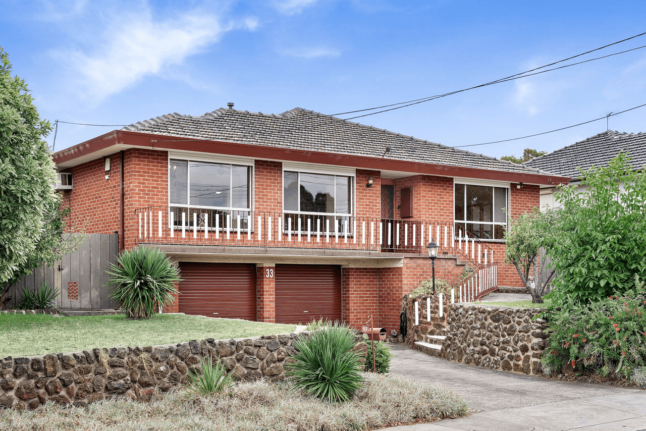 33 Montpellier Drive, Avondale Heights, VIC 3034