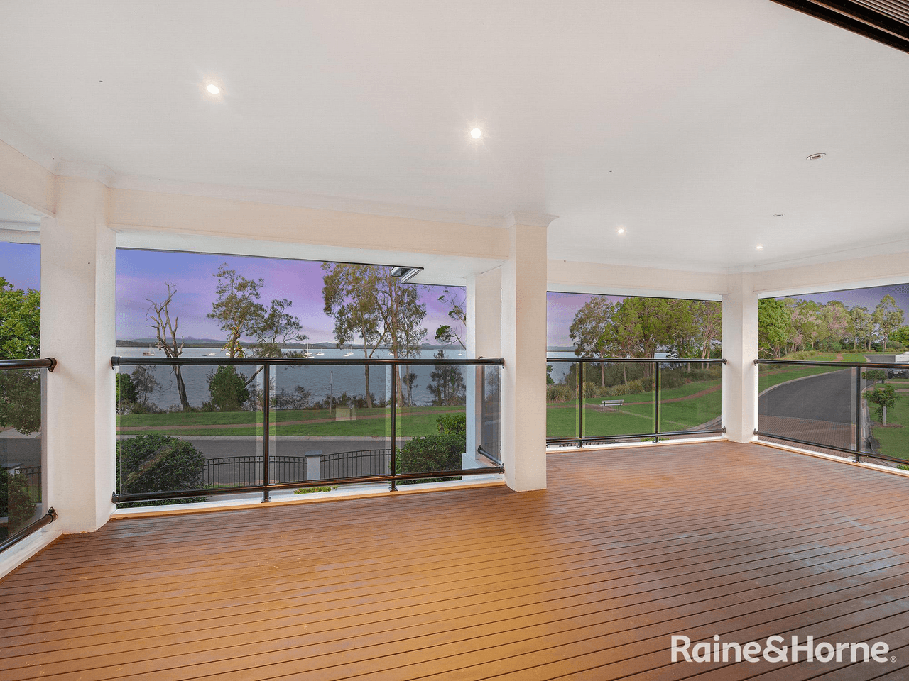 1 Cliftonville Place, REDLAND BAY, QLD 4165