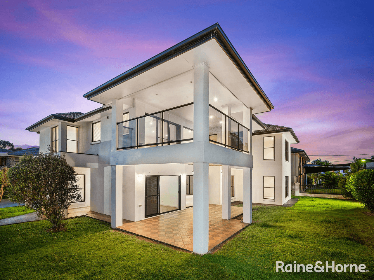 1 Cliftonville Place, REDLAND BAY, QLD 4165