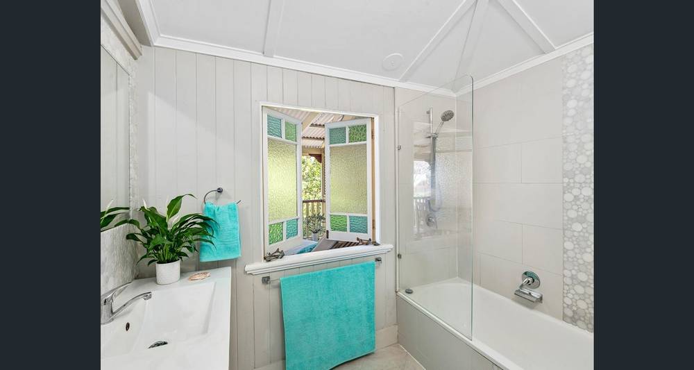 43 GRENADE STREET, CANNON HILL, QLD 4170