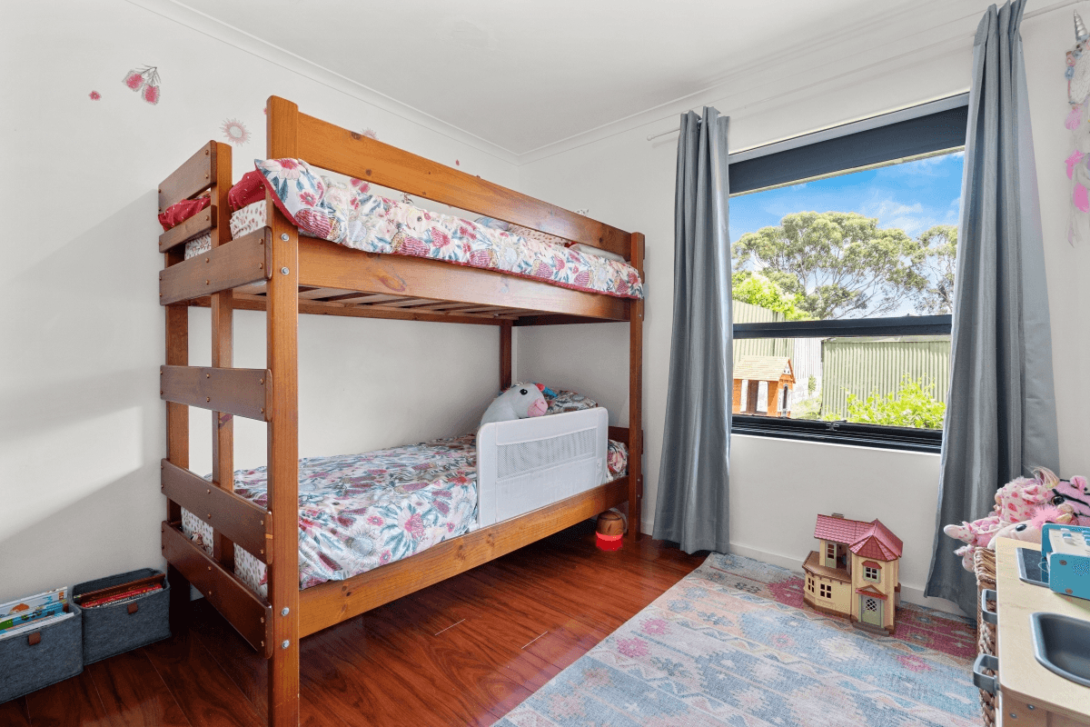 8 Bond Street, HAPPY VALLEY, SA 5159