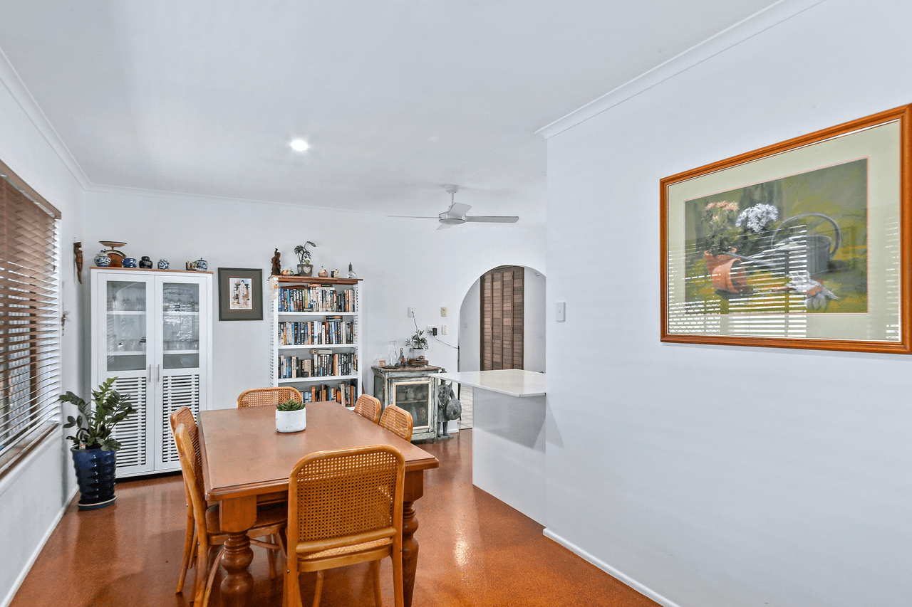 52 Dalby Street, MAROOCHYDORE, QLD 4558