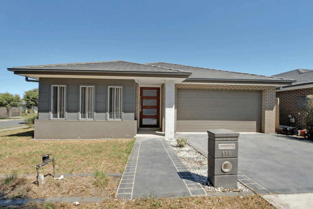 118 Greenwood Parkway, JORDAN SPRINGS, NSW 2747