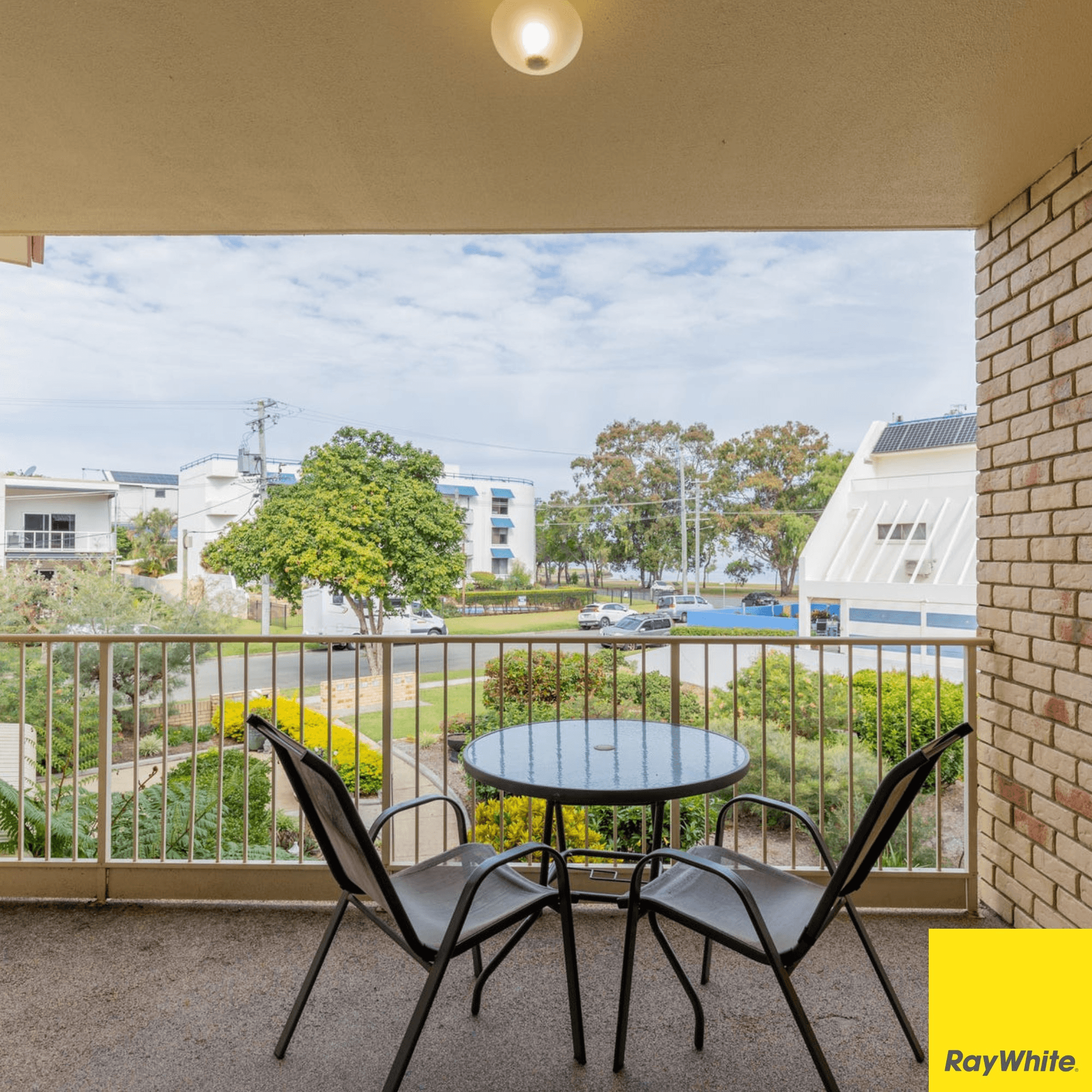 4/5 Wattle Avenue, BONGAREE, QLD 4507