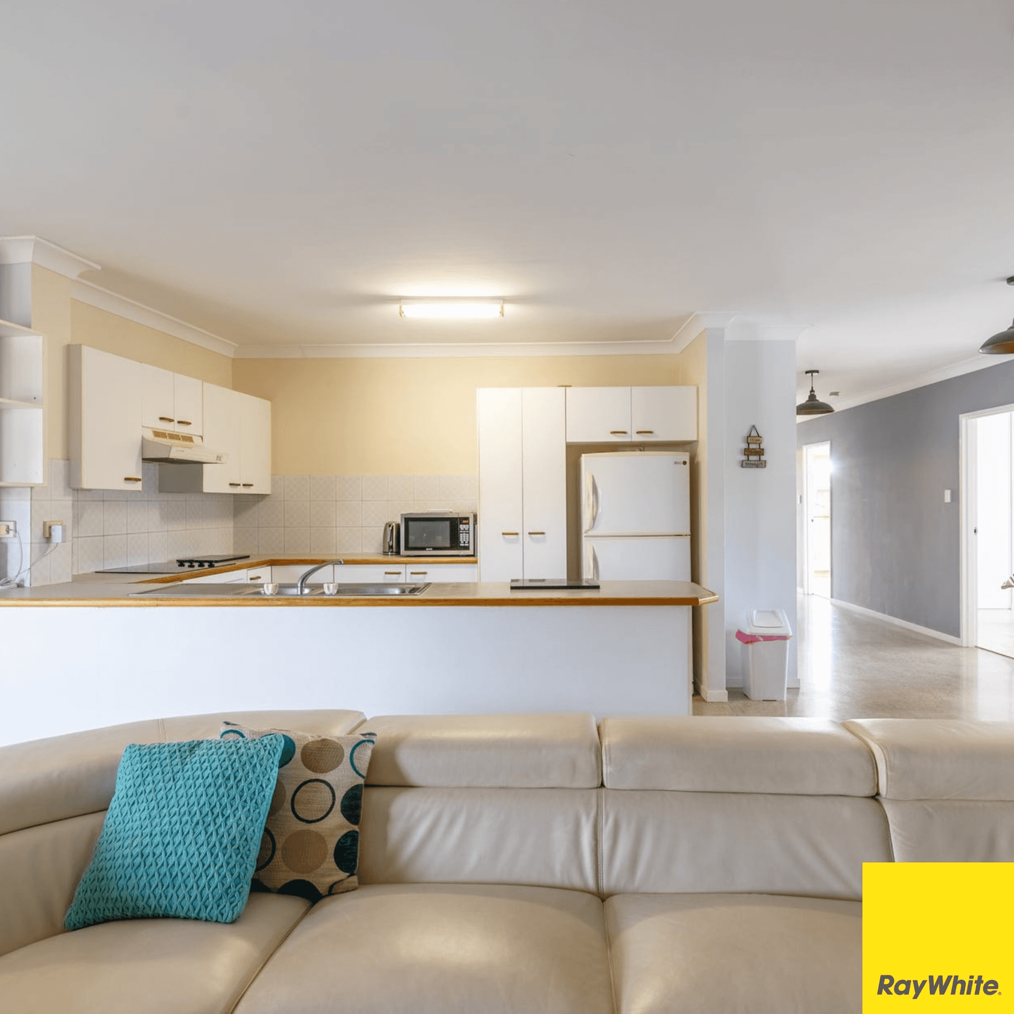 4/5 Wattle Avenue, BONGAREE, QLD 4507