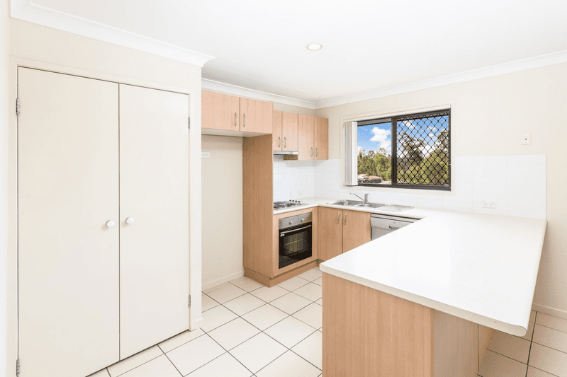 8 Dior Place, WULKURAKA, QLD 4305