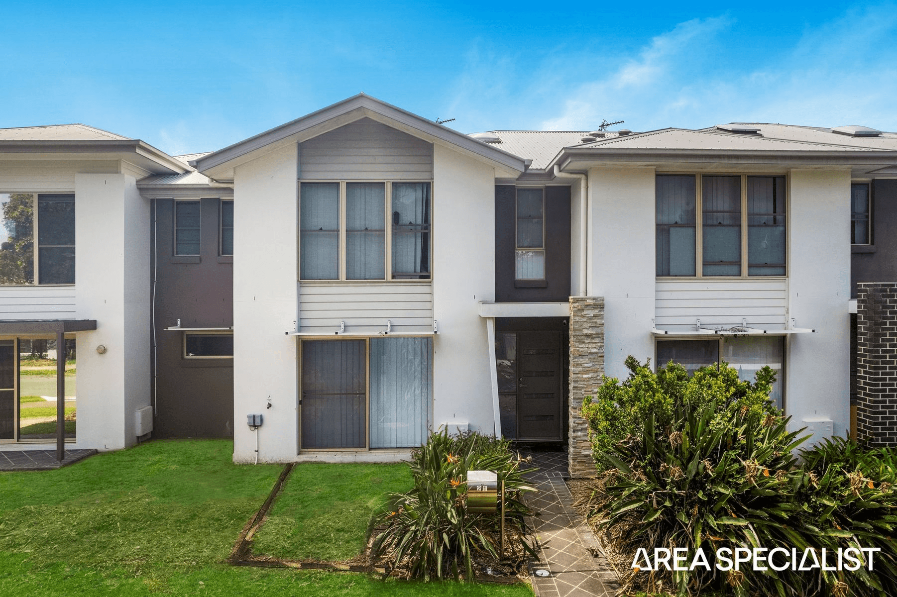 2/1 Leichhardt Street, Coomera, QLD 4209