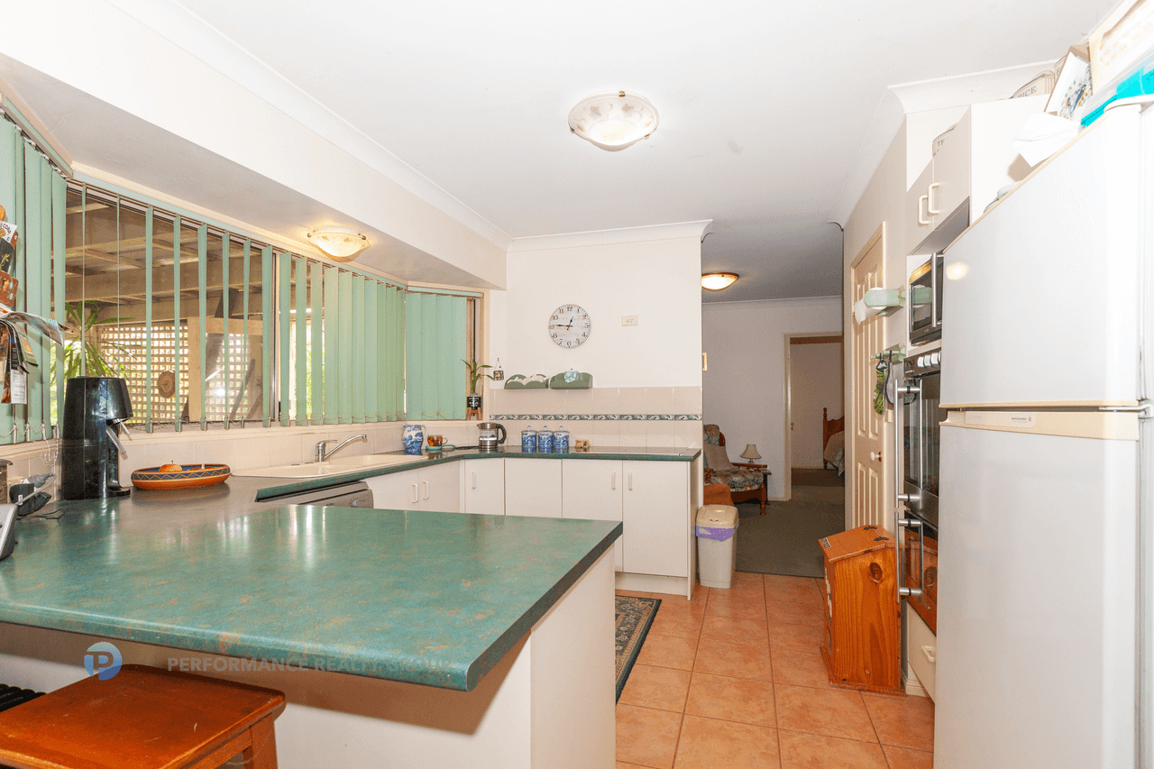 21 Gardenia Drive, BONOGIN, QLD 4213