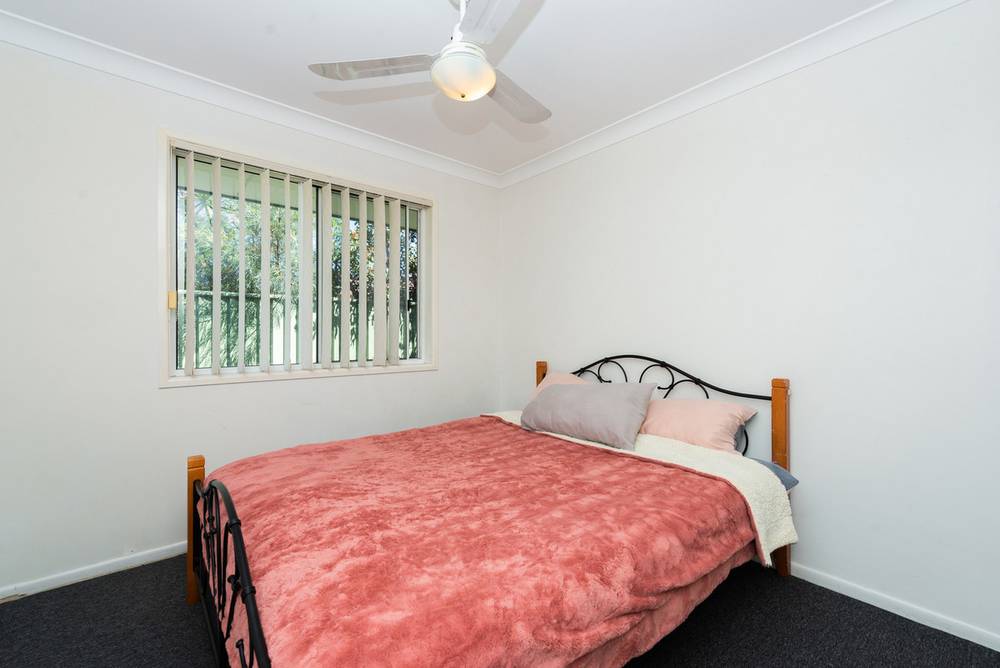 17 Doolan Street, Ormeau, QLD 4208