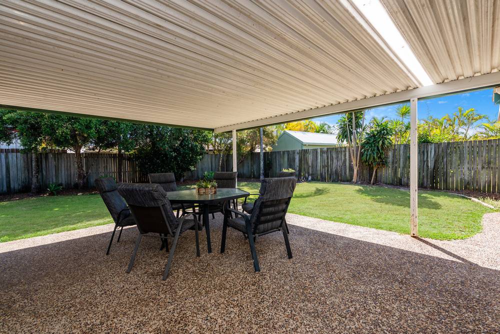 17 Doolan Street, Ormeau, QLD 4208
