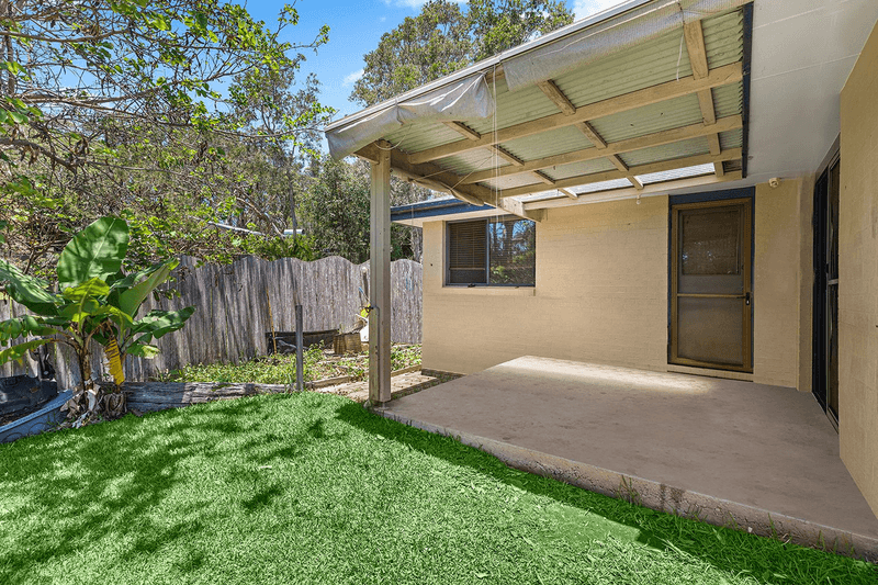 27 Vernon Street, SCOTTS HEAD, NSW 2447