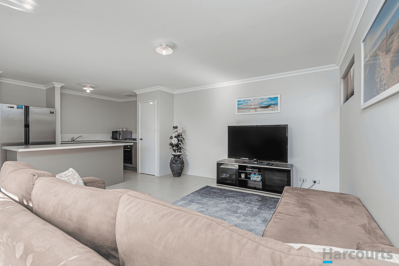 16 Needletail Avenue, ALKIMOS, WA 6038