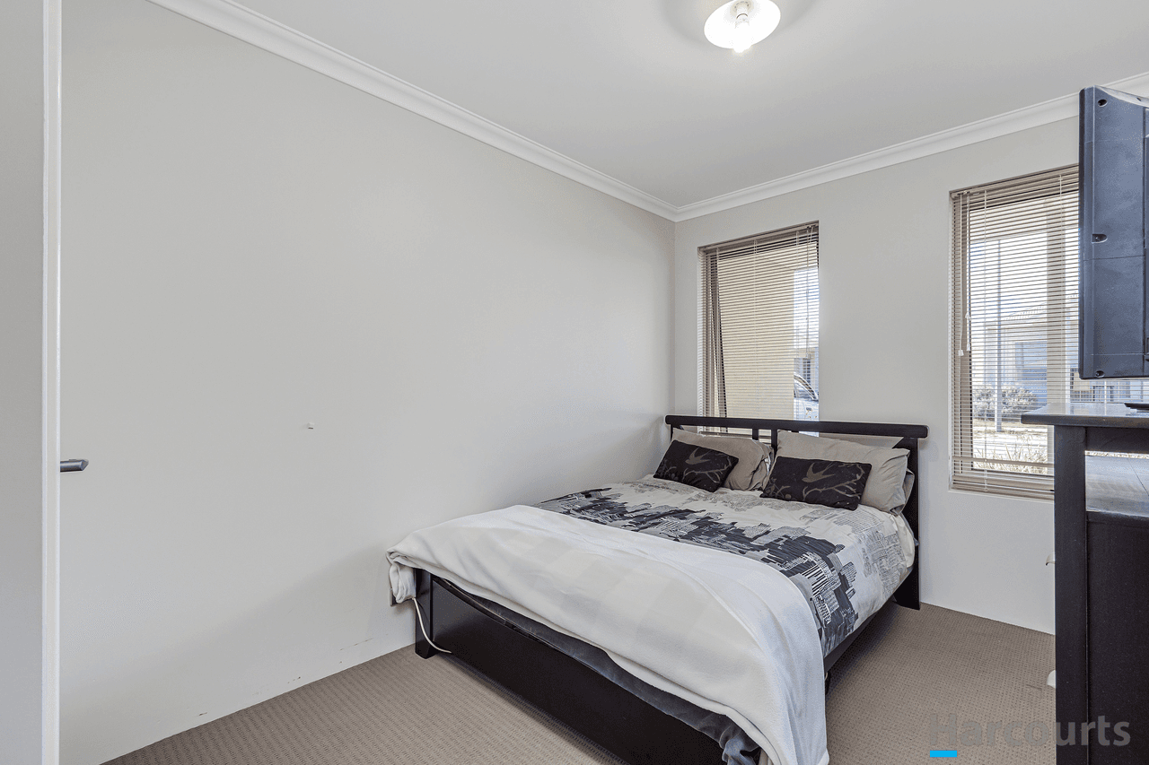 16 Needletail Avenue, ALKIMOS, WA 6038