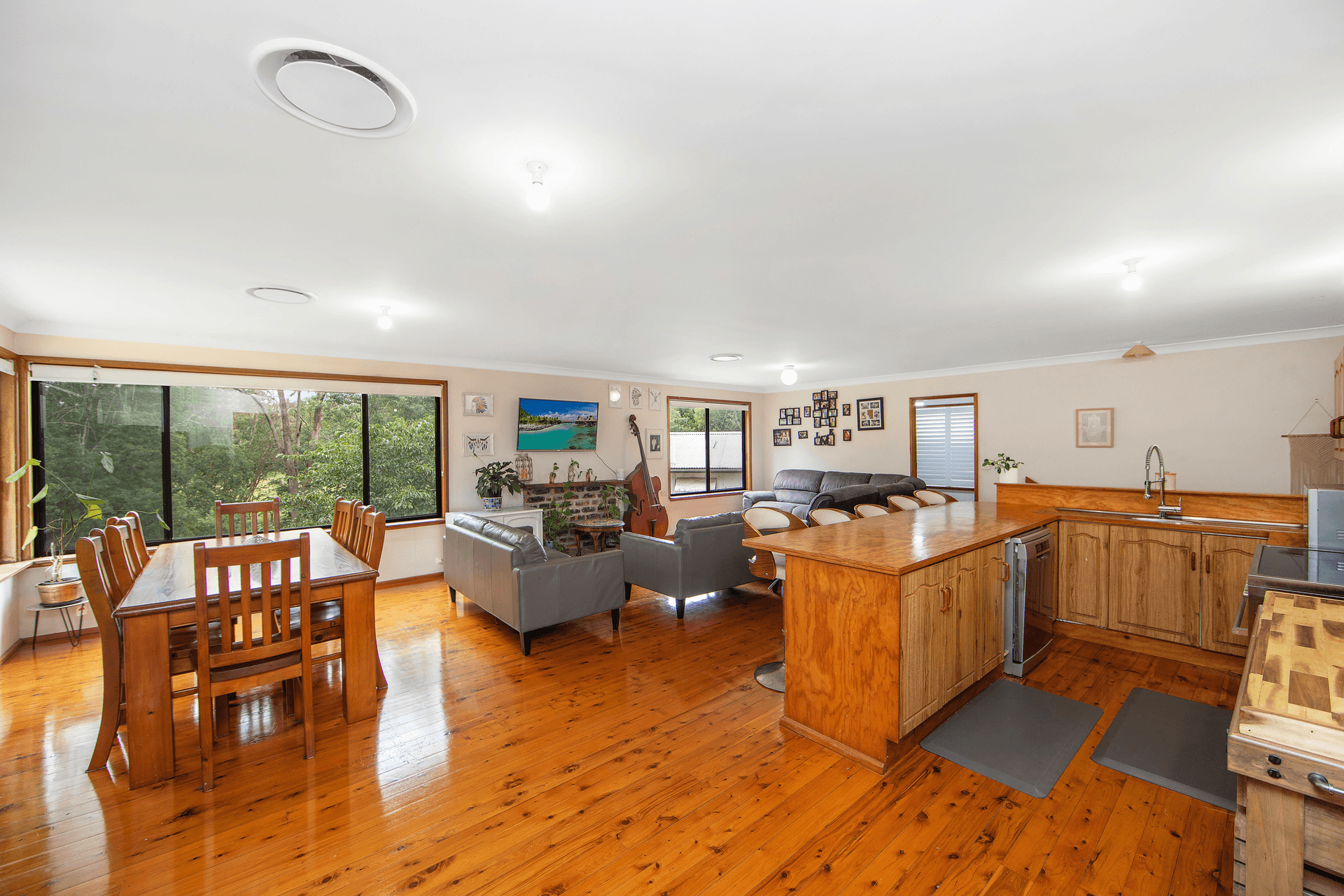 16 Linga Longa Road, Yarramalong, NSW 2259