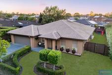 12 Kakadu Street, Parkinson, QLD 4115