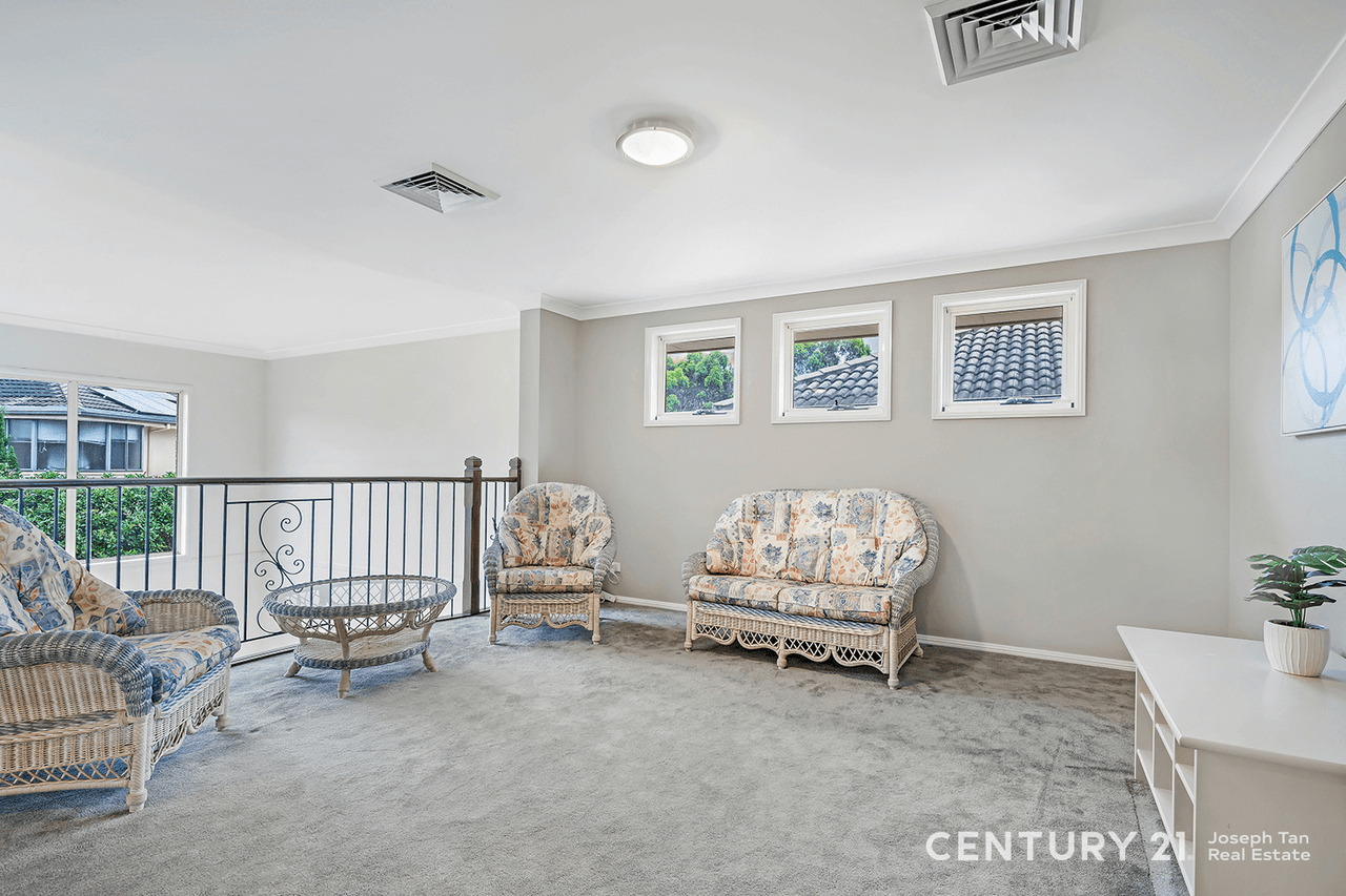 12 Compass Avenue, Beaumont Hills, NSW 2155