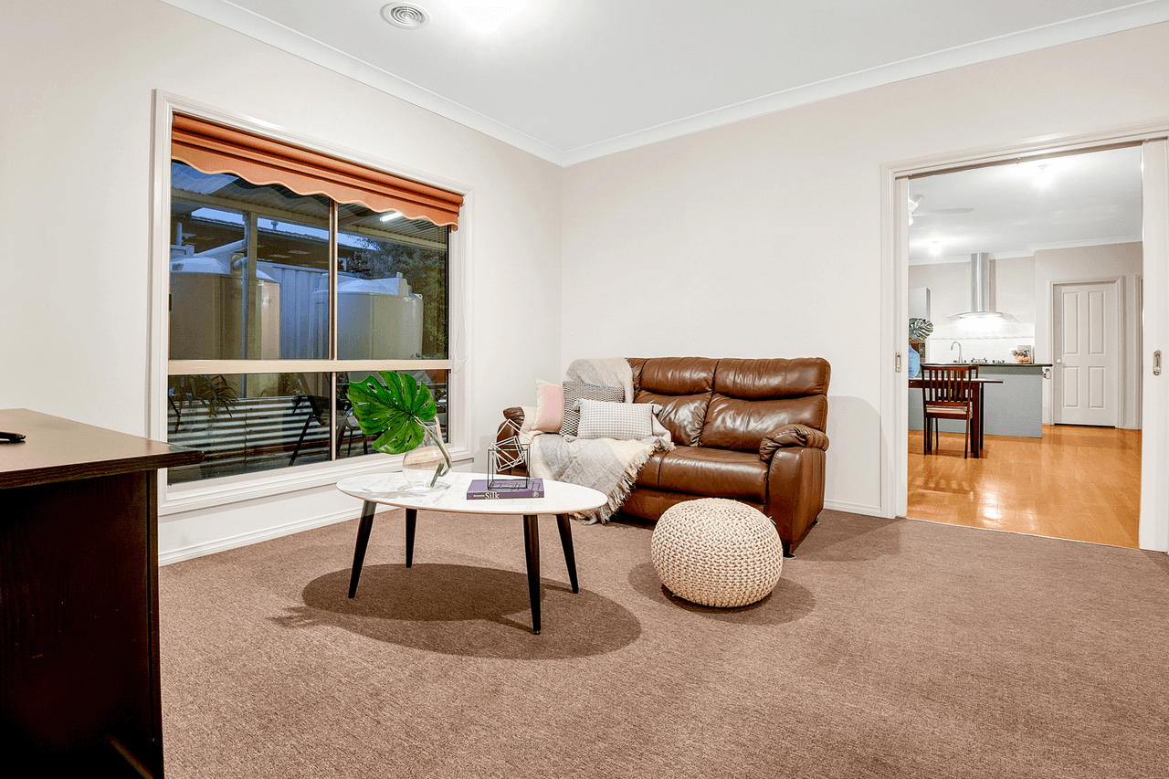 13 Bertrand Court, Craigieburn, VIC 3064