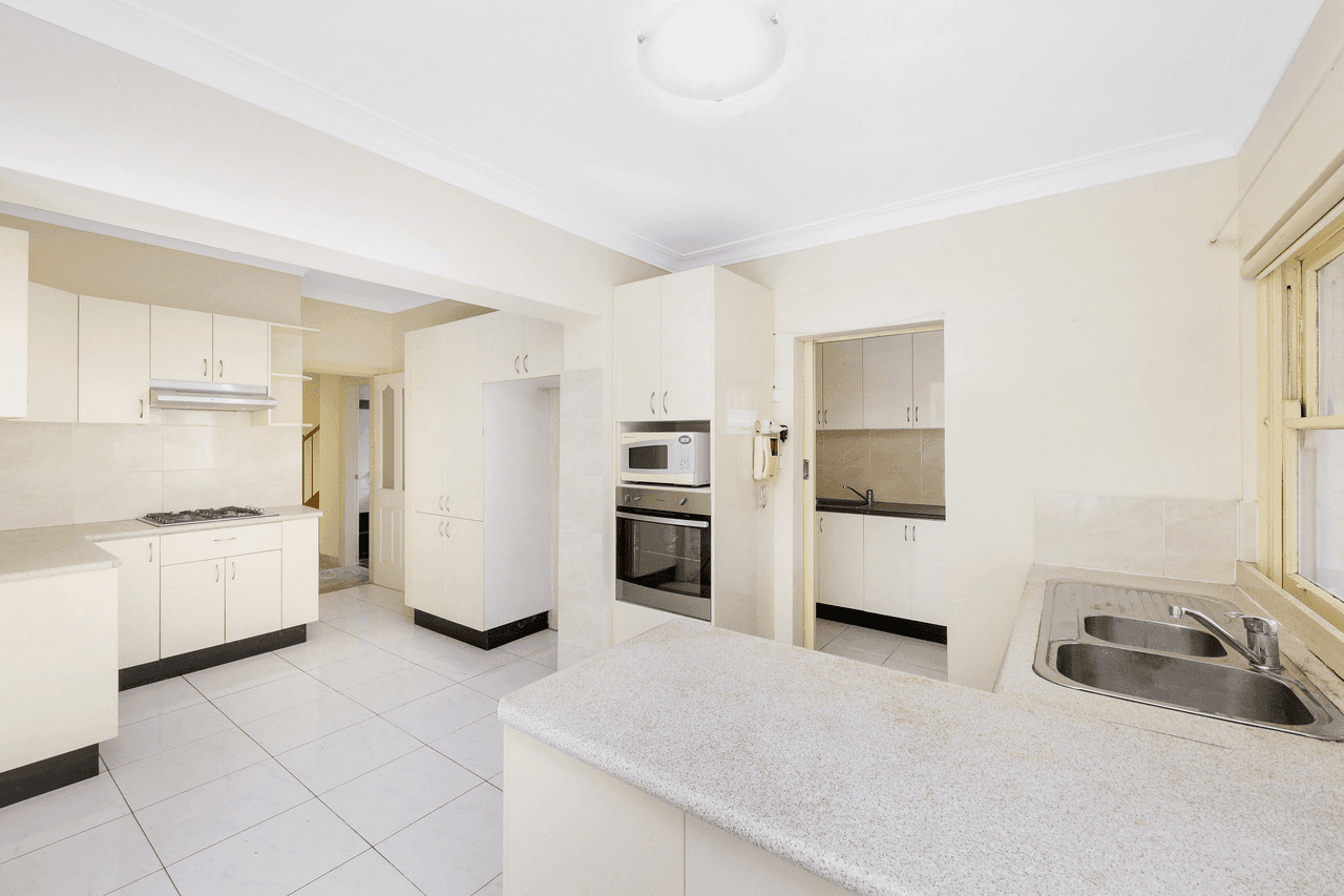 22 Earls Avenue, RIVERWOOD, NSW 2210