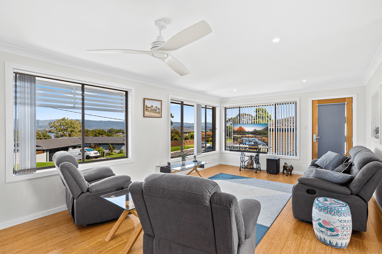 55 Cox Parade, Mount Warrigal, NSW 2528