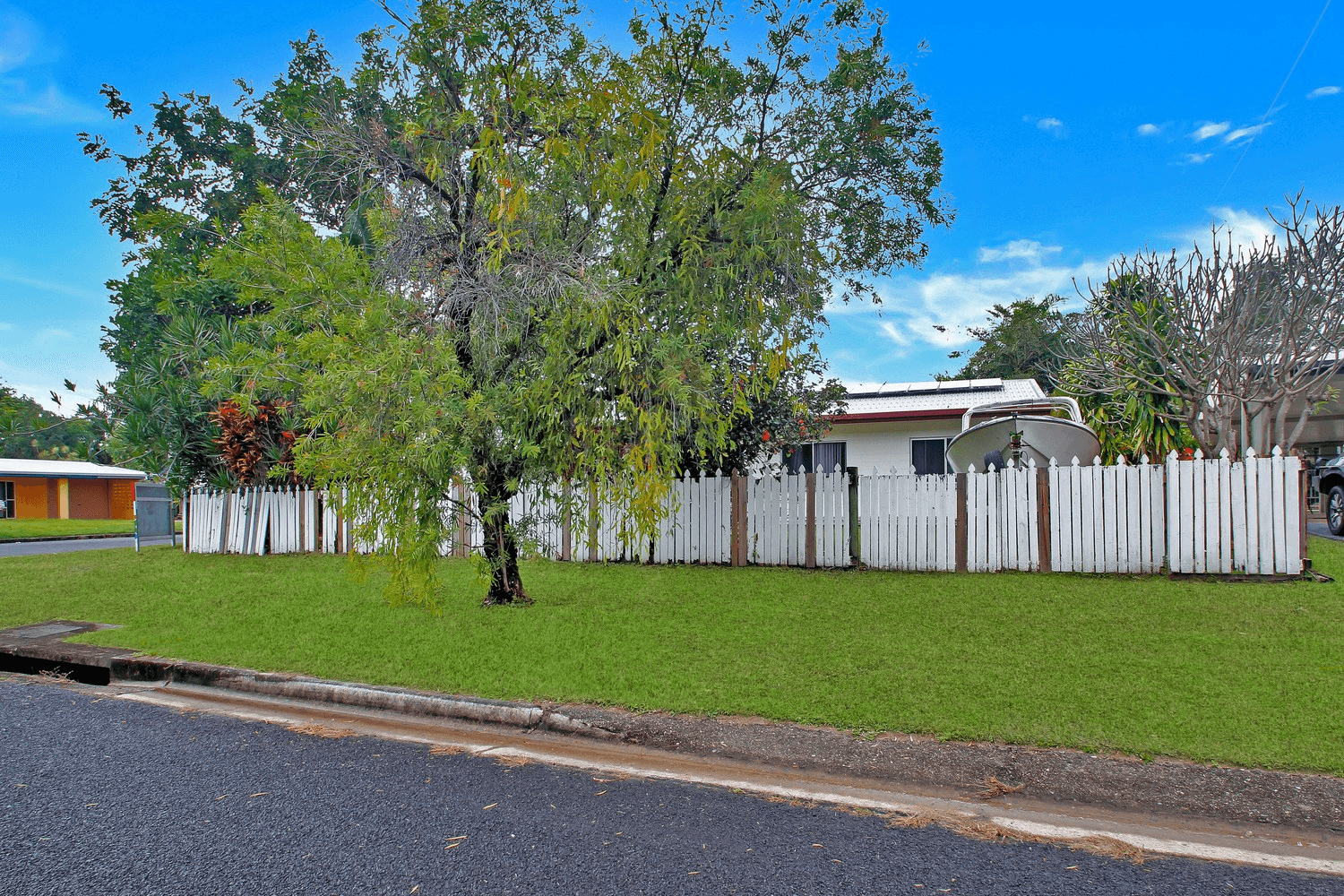 1 Summertime Close, Trinity Park, QLD 4879