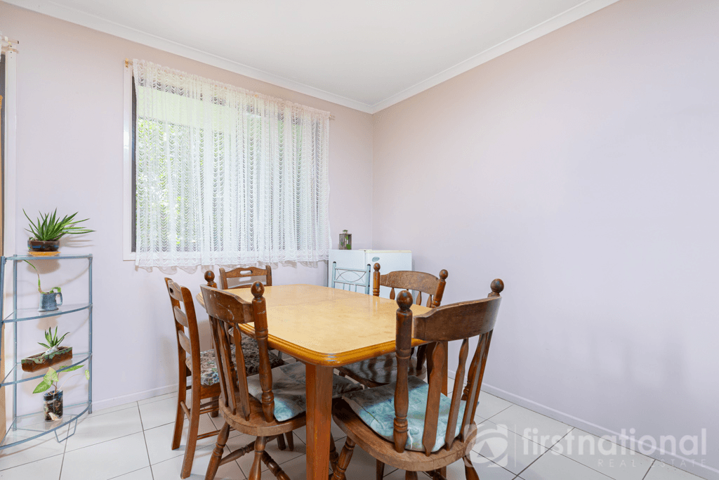 4 Barbara Court, BEERWAH, QLD 4519