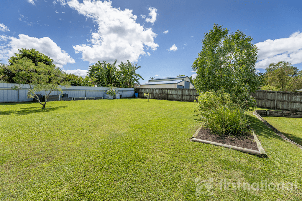 4 Barbara Court, BEERWAH, QLD 4519