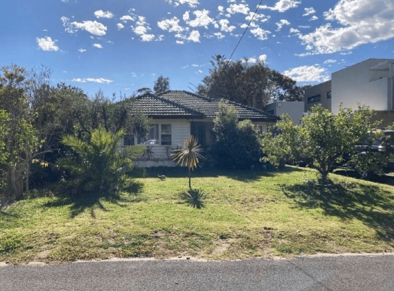 15 Rose Avenue, Cowes, VIC 3922