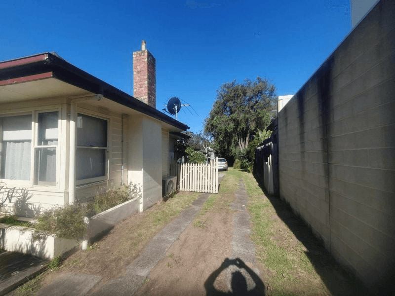 15 Rose Avenue, Cowes, VIC 3922