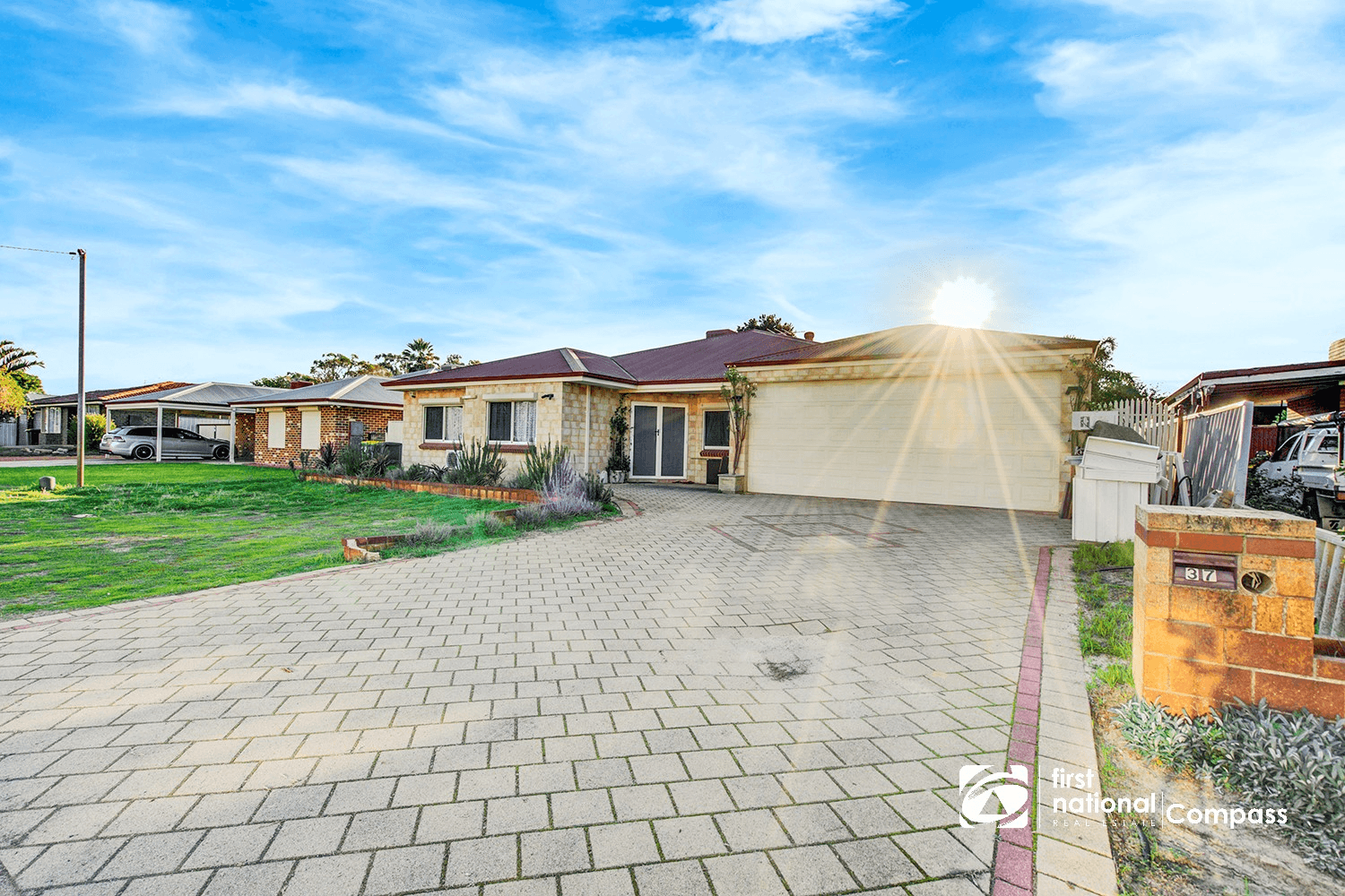 37 Merrifield Avenue, KELMSCOTT, WA 6111