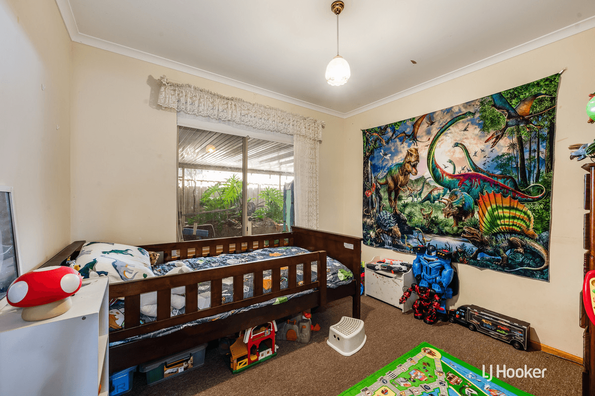 4 Reginald Parade, CRAIGMORE, SA 5114