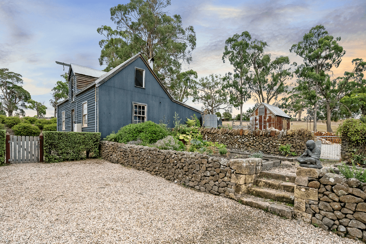 Amaroo Farm, 75 Caledonia Drive, RELBIA, TAS 7258