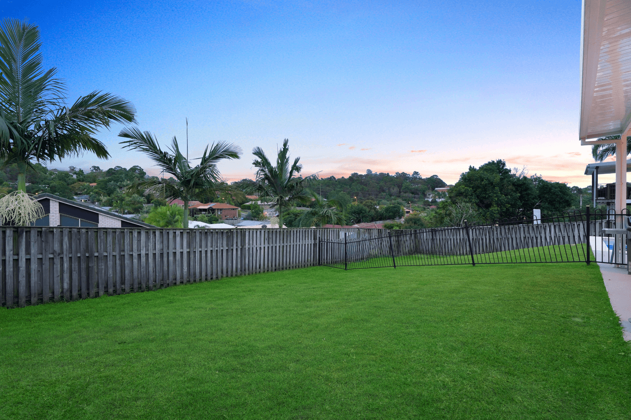 17 Papara Street, PACIFIC PINES, QLD 4211