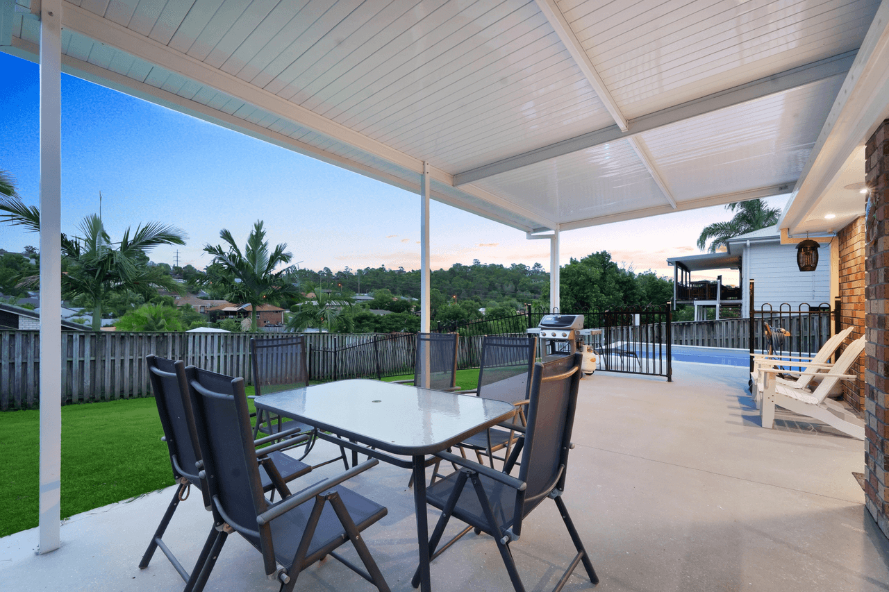 17 Papara Street, PACIFIC PINES, QLD 4211